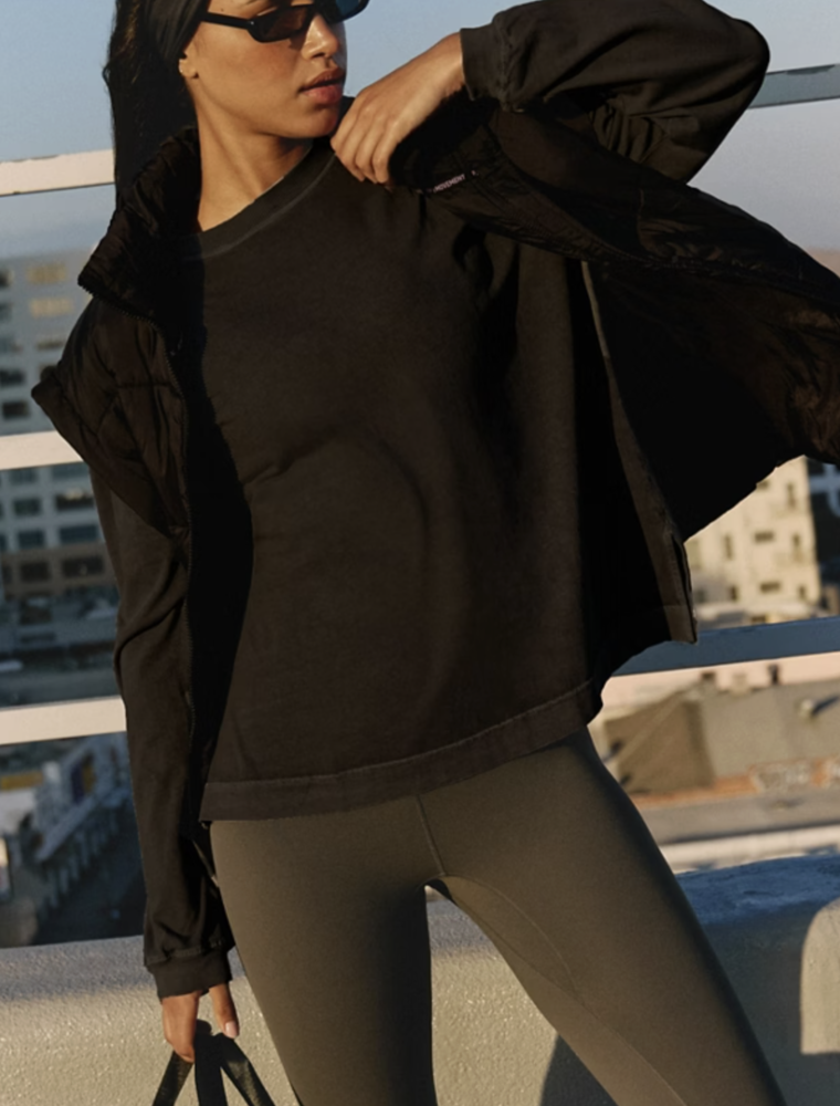 FREE PEOPLE MOVEMENT Hustle Layer in Black