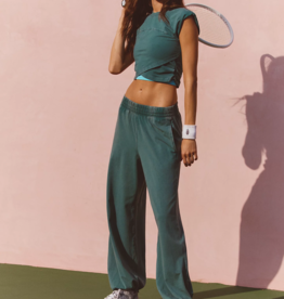 FREE PEOPLE MOVEMENT Hot Shot Crossover Set in Evergreen
