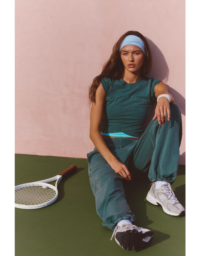 FREE PEOPLE MOVEMENT Hot Shot Crossover Set in Evergreen