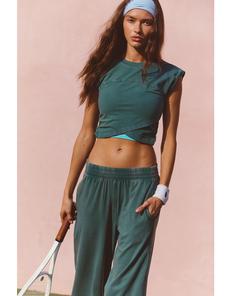 FREE PEOPLE MOVEMENT Hot Shot Crossover Set in Evergreen
