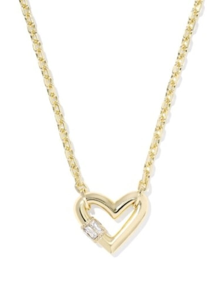 KENDRA SCOTT DESIGN Emery Heart Gold Short Pendant Necklace