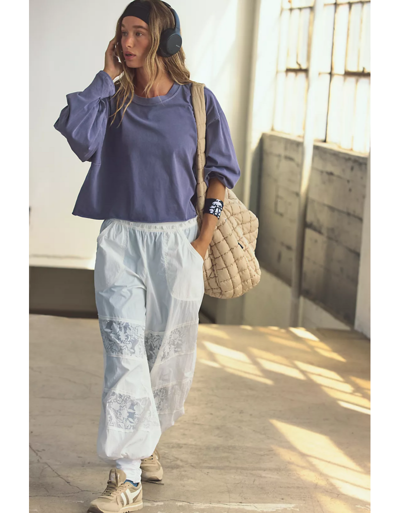 FREE PEOPLE MOVEMENT Inspire Layer in Graphite