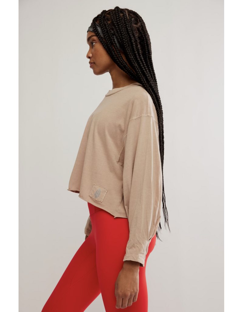 FREE PEOPLE MOVEMENT Inspire Layer in Sandy