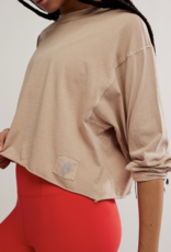 FREE PEOPLE MOVEMENT Inspire Layer in Sandy