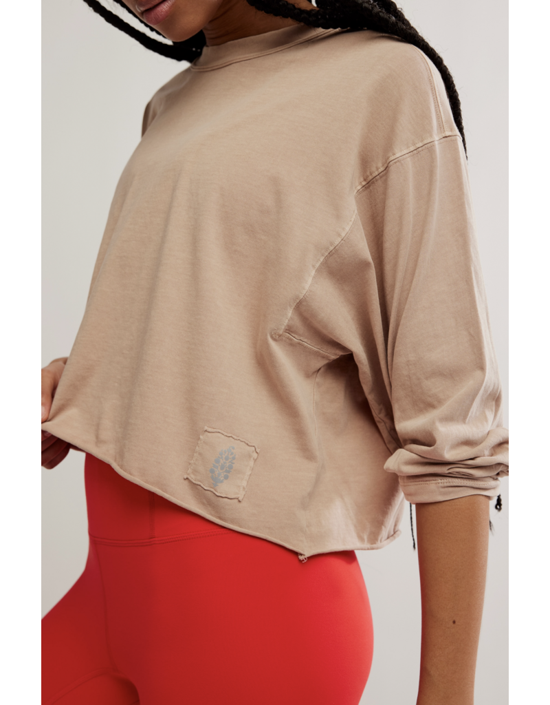 FREE PEOPLE MOVEMENT Inspire Layer in Sandy