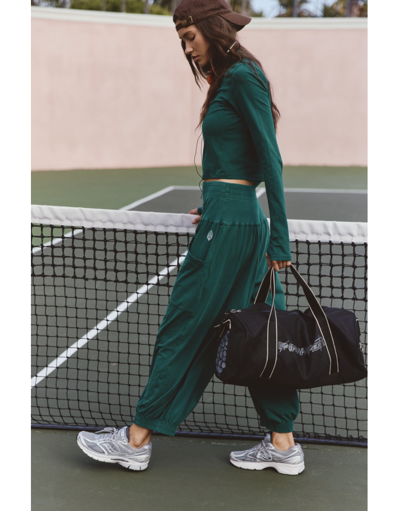 FREE PEOPLE MOVEMENT Up In The Air Set in Evergreen