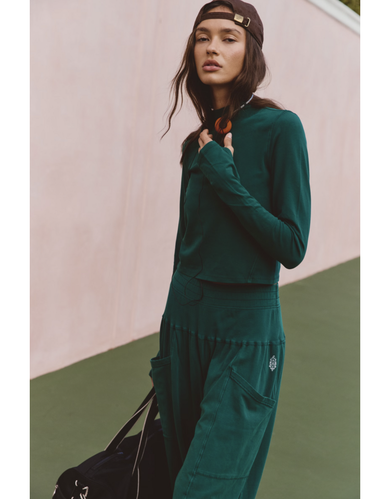 FREE PEOPLE MOVEMENT Up In The Air Set in Evergreen