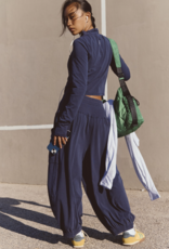 FREE PEOPLE MOVEMENT Up In The Air Set in Midnight Navy