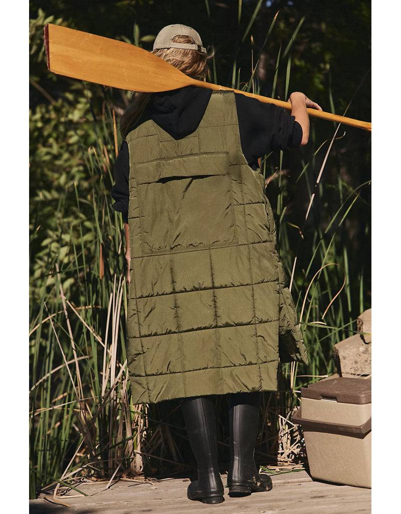 FREE PEOPLE MOVEMENT On The Move Packable Puffer Vest in Seagrass