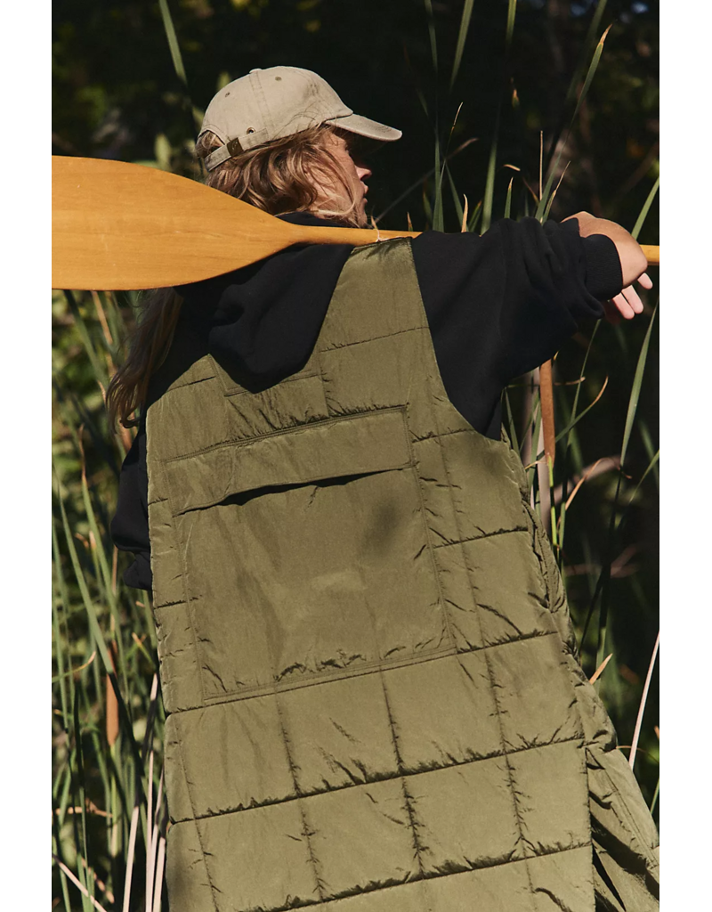 FREE PEOPLE MOVEMENT On The Move Packable Puffer Vest in Seagrass