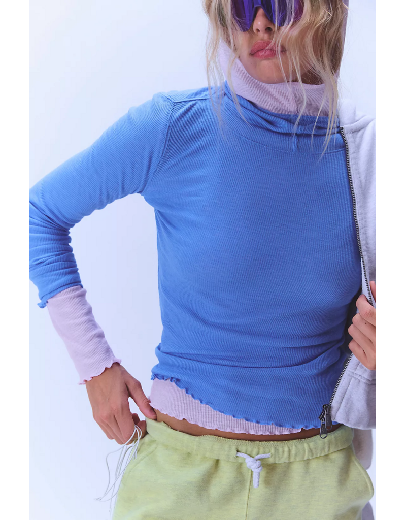 FREE PEOPLE MOVEMENT Breathe Easy Long Sleeve in Riviera Blue