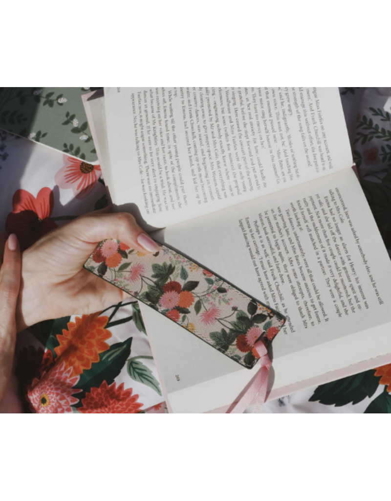 RIFLE PAPER COMPANY Bookmark in Dahlia