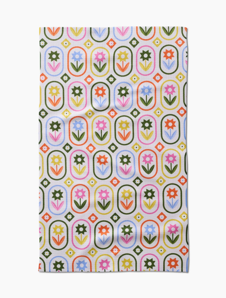 GEOMETRY Petal Patchwork Tea Towel