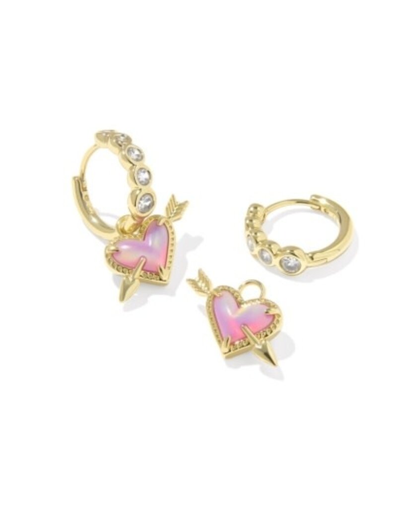 KENDRA SCOTT DESIGN Ari Heart Arrow Gold Convertible Huggie Earrings in Pink Opalescent Resin