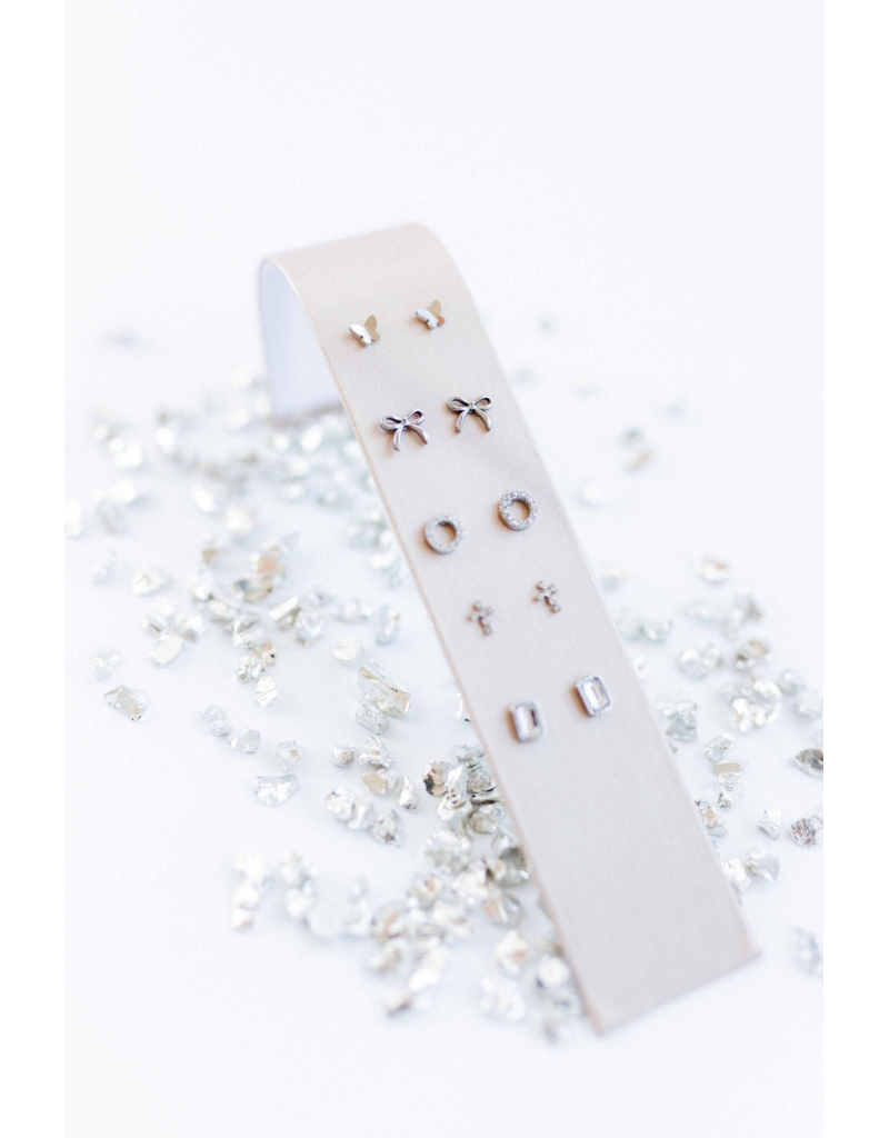 LINNY & CO Sadie Bow Silver Screwback Stud Earrings