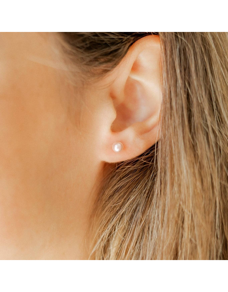 LINNY & CO Payton 5mm Pink Pearl Gold Screwback Stud Earrings