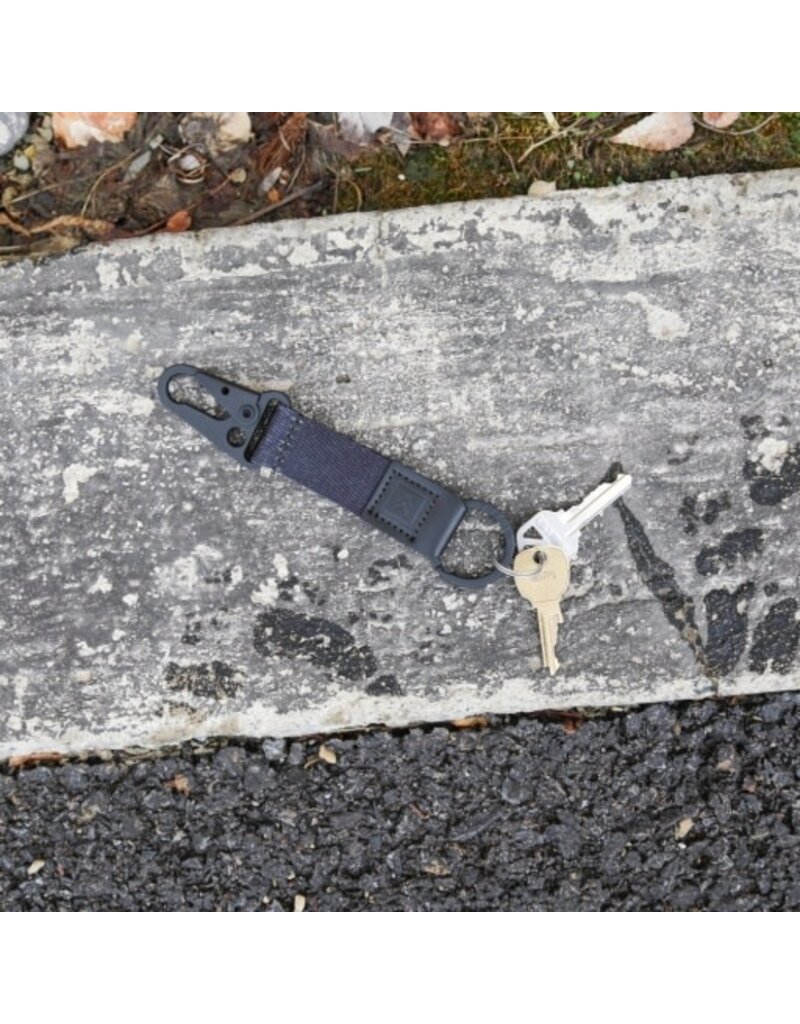 THREAD WALLETS Keychain Clip in Black