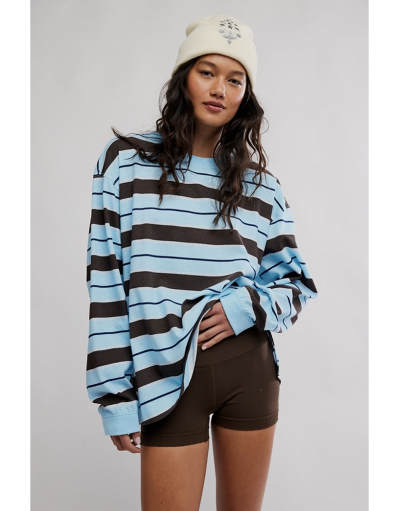 FREE PEOPLE MOVEMENT Printed Hustle Layer in Bright Blue/Chocolate Combo