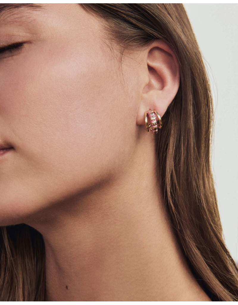 KENDRA SCOTT DESIGN Jane Gold Huggie Earrings in Dark Pink Enamel