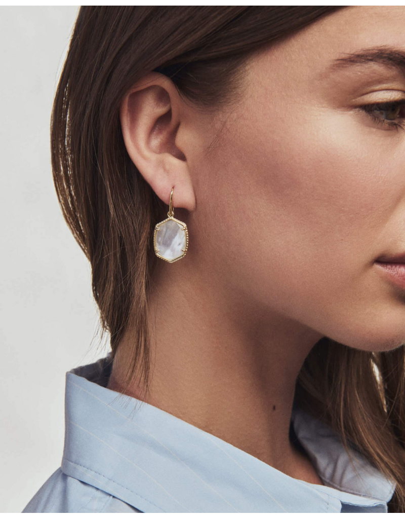 KENDRA SCOTT DESIGN Daphne Gold Frame Drop Earrings in Ivory Mother-of-Pearl