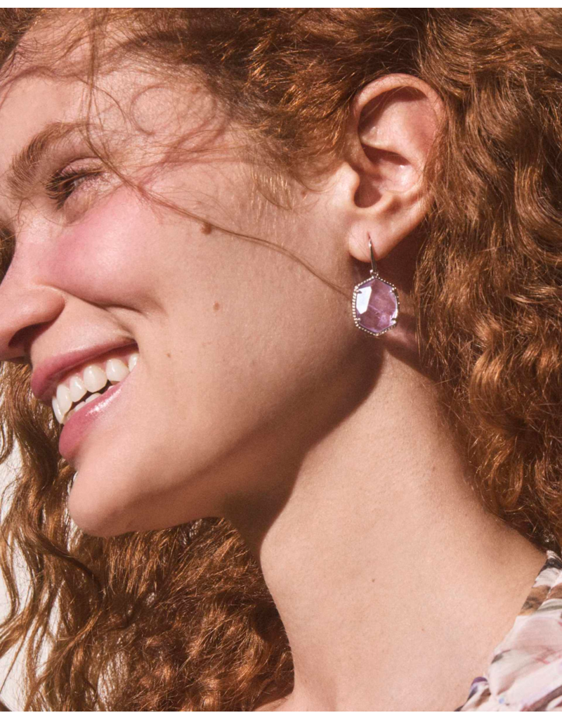 KENDRA SCOTT DESIGN Daphne Silver Frame Drop Earrings in Amethyst