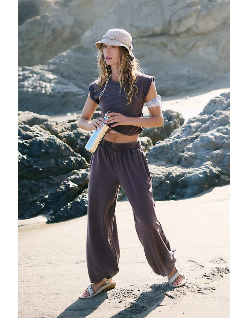 FREE PEOPLE MOVEMENT Hot Shot Crossover Set in Dark Espresso