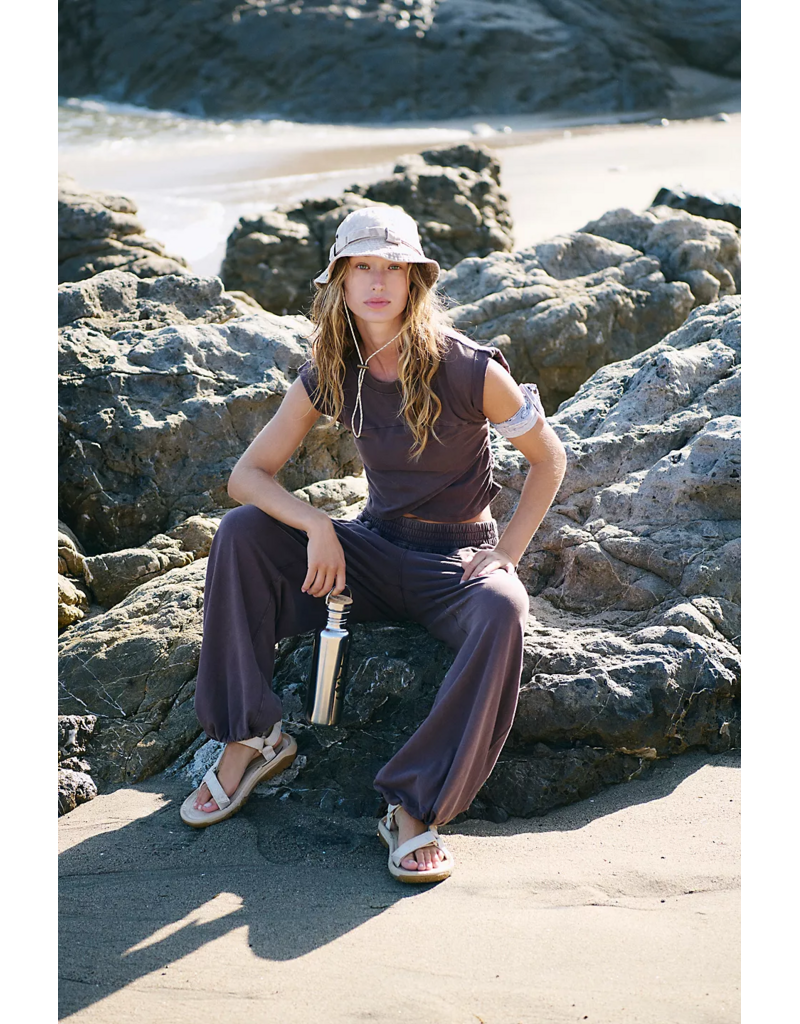 FREE PEOPLE MOVEMENT Hot Shot Crossover Set in Dark Espresso