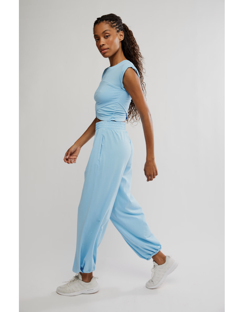 FREE PEOPLE MOVEMENT Hot Shot Crossover Set in Bright Blue
