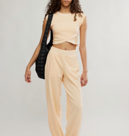 FREE PEOPLE MOVEMENT Hot Shot Crossover Set in Pina Colada
