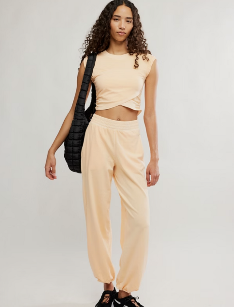FREE PEOPLE MOVEMENT Hot Shot Crossover Set in Pina Colada