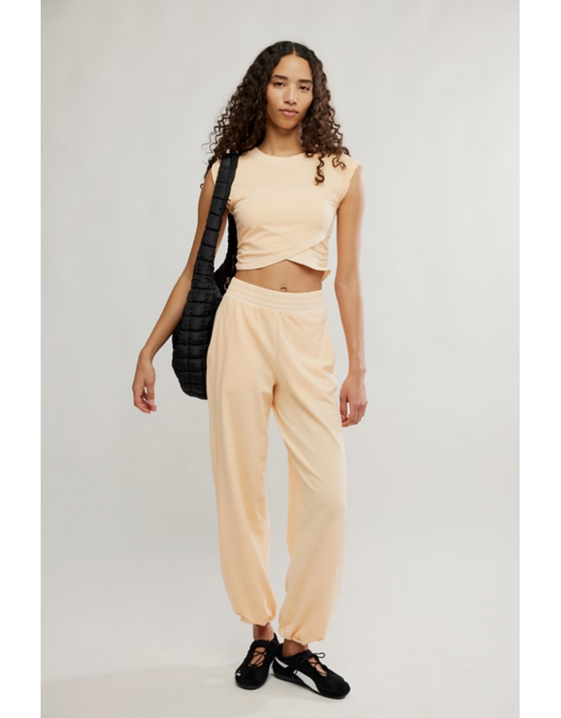 FREE PEOPLE MOVEMENT Hot Shot Crossover Set in Pina Colada