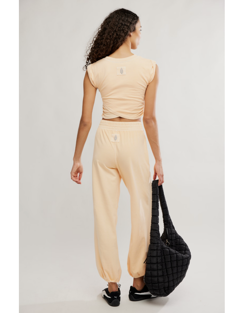 FREE PEOPLE MOVEMENT Hot Shot Crossover Set in Pina Colada