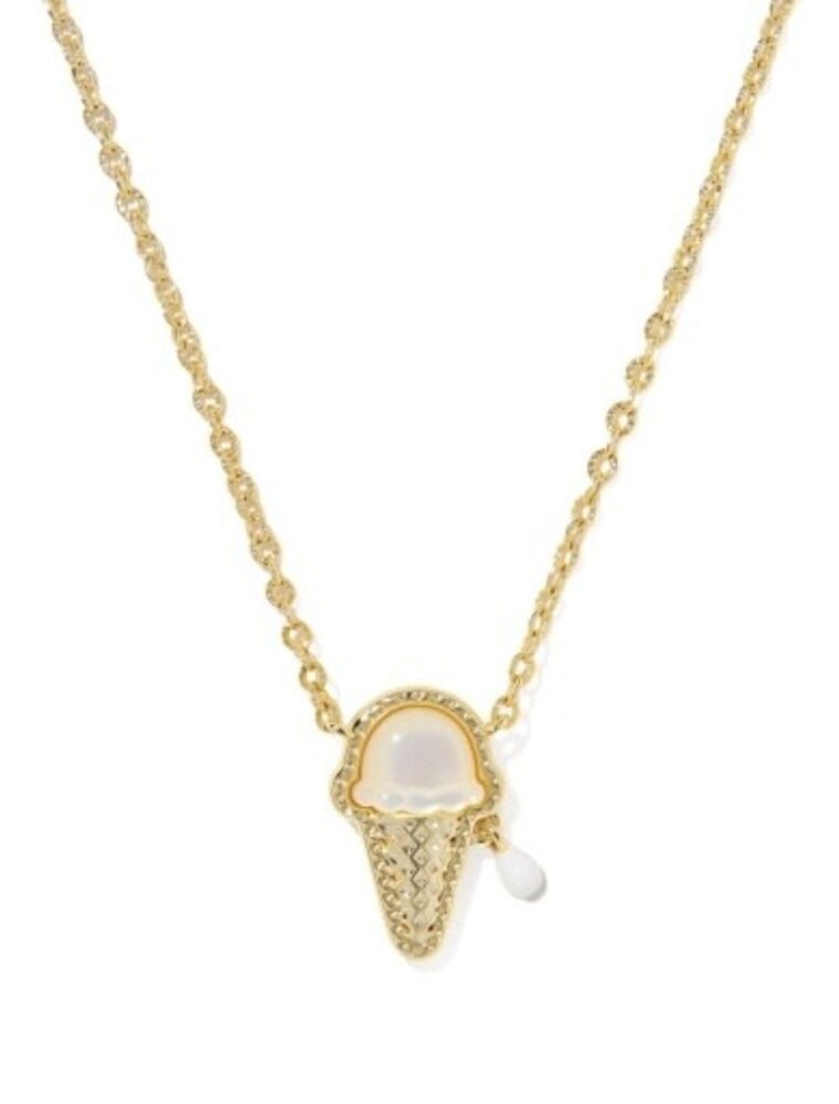 KENDRA SCOTT DESIGN Ice Cream Gold Short Pendant Necklace in Ivory Mother-of-Pearl