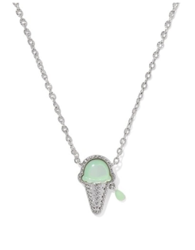 KENDRA SCOTT DESIGN Ice Cream Silver Short Pendant Necklace in Mint Mother-of-Pearl
