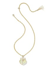 KENDRA SCOTT DESIGN Lucia Shell Gold Short Pendant Necklace in Iridescent Abalone