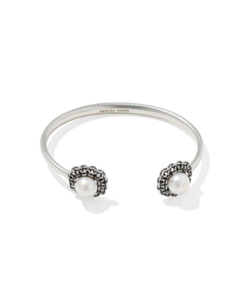 KENDRA SCOTT DESIGN Gabriella Vintage Silver Pearl Cuff Bracelet