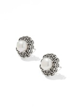 KENDRA SCOTT DESIGN Gabriella Vintage Silver Pearl Stud Earrings