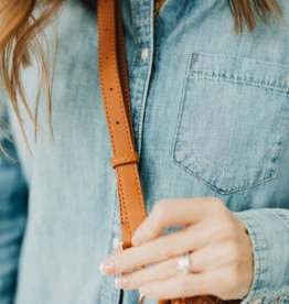 PRETTY SIMPLE Minimalist Vegan Leather Crossbody Strap in Brown