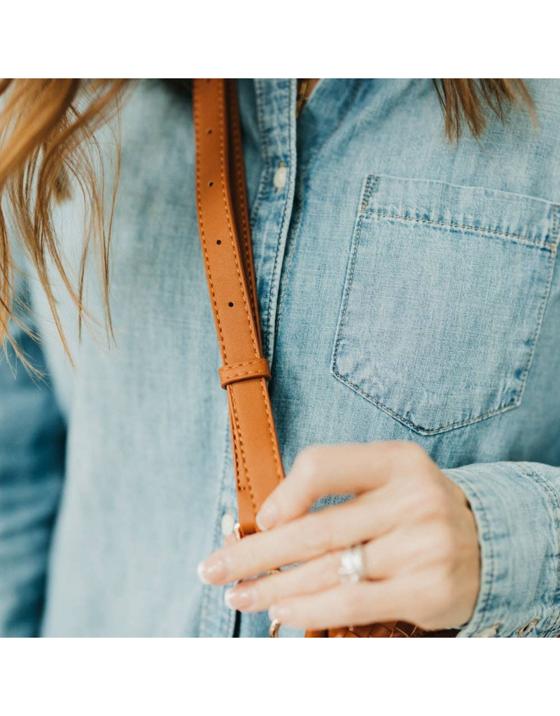 PRETTY SIMPLE Minimalist Vegan Leather Crossbody Strap in Brown