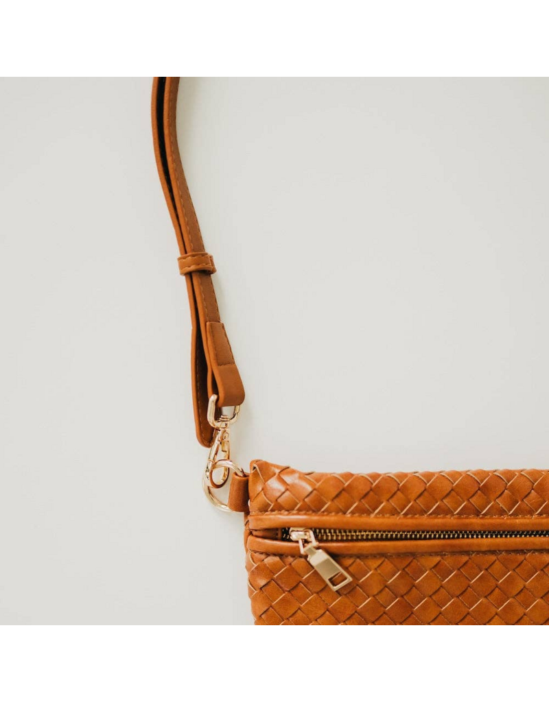 PRETTY SIMPLE Minimalist Vegan Leather Crossbody Strap in Brown