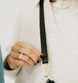 PRETTY SIMPLE Minimalist Vegan Leather Crossbody Strap in Black