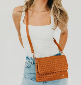 PRETTY SIMPLE Wrenlee Woven Flap Crossbody in Brown