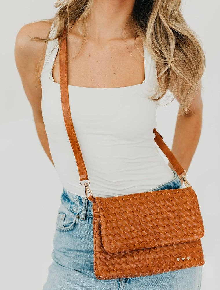 PRETTY SIMPLE Wrenlee Woven Flap Crossbody in Brown