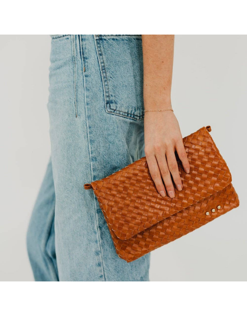 PRETTY SIMPLE Wrenlee Woven Flap Crossbody in Brown