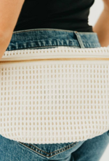 PRETTY SIMPLE Hollow Westlyn Bum Bag in White