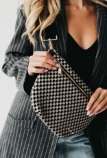 PRETTY SIMPLE Westlyn Woven Bum Bag in Checkered Light Gray/Black