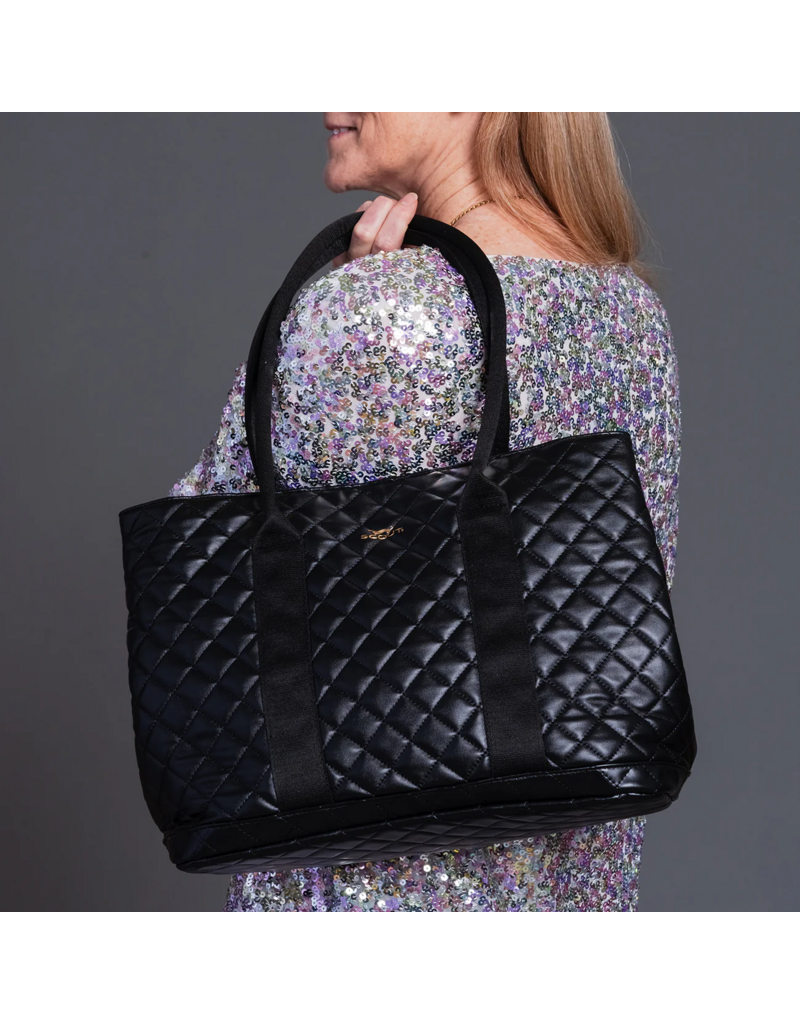 SCOUT Miss Manors Tote Bag in Black Quilted