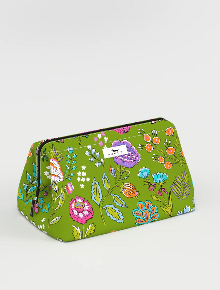SCOUT Big Mouth Makeup Bag in Lawn and Order