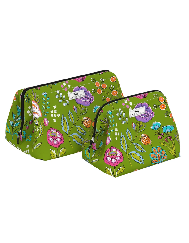 SCOUT Big Mouth Makeup Bag in Lawn and Order
