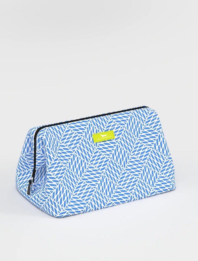 SCOUT Big Mouth Makeup Bag in Twisted Sister